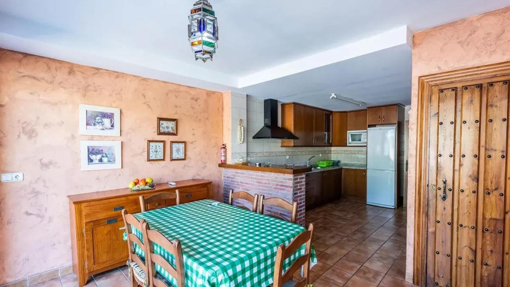 Spacious Villa With Private Pool In Monachil Extérieur photo